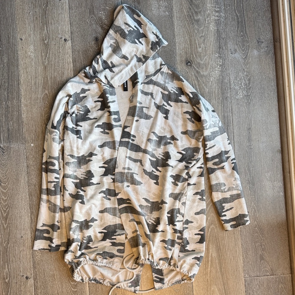 Camouflage Hooded Women's Jacket 1288 - Picture 1 of 2